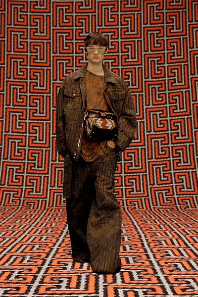 Look 2